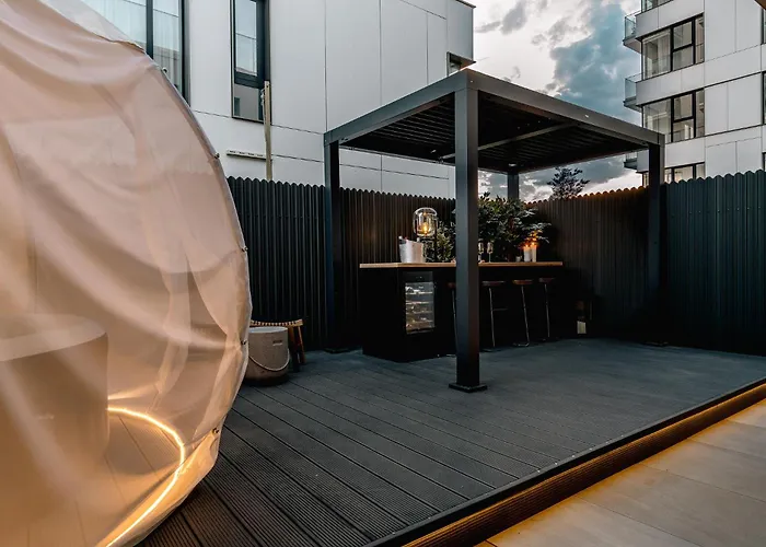 Downtown Scandinavian Igloo With Jacuzzi&Garden