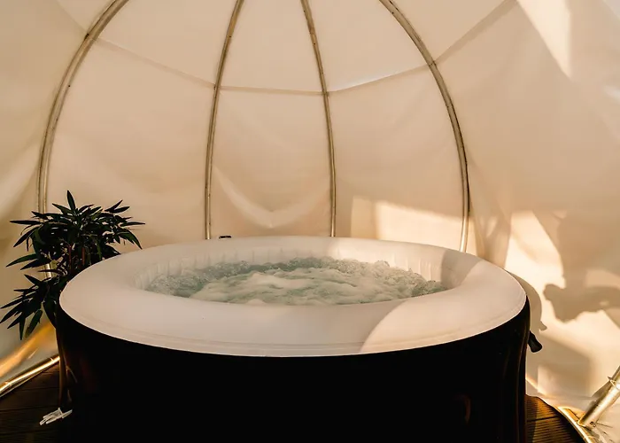 Downtown Scandinavian Igloo With Jacuzzi&Garden